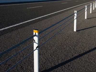 Flexible road safety barriers